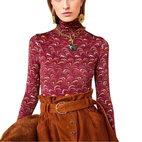 Ulla Johnson- Red Printed Longsleeve Stretch Aurelia Turtleneck Top - Picture 2 of 9